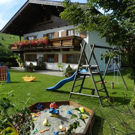 Bauernhof Gästehaus Glaagut - Familie Hain *