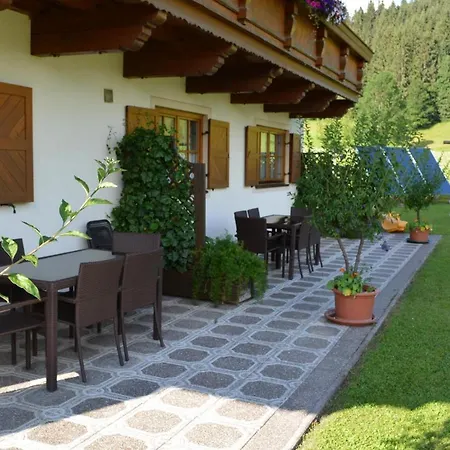 Gospodarstwo agroturystyczne Gaestehaus Glaagut - Familie Hain *