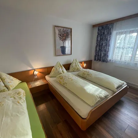 Gaestehaus Glaagut - Familie Hain Farmház *