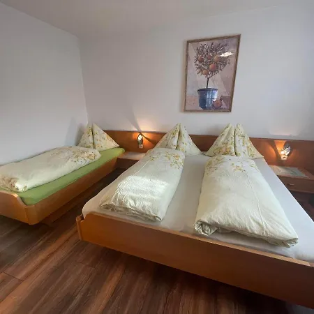 Farmház Gaestehaus Glaagut - Familie Hain Hochfilzen