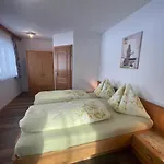 Gaestehaus Glaagut - Familie Hain