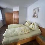 Gaestehaus Glaagut - Familie Hain Lantgård Hochfilzen