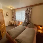 Gaestehaus Glaagut - Familie Hain * Hochfilzen