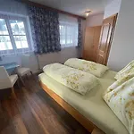 Gaestehaus Glaagut - Familie Hain Lantgård Hochfilzen