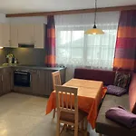 Lantgård Gaestehaus Glaagut - Familie Hain