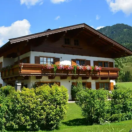 Gaestehaus Glaagut - Familie Hain Lantgård Hochfilzen