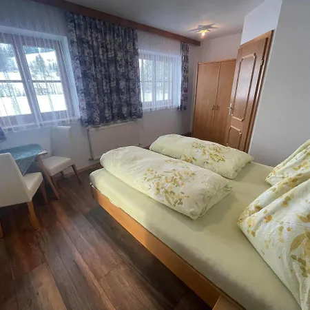 Gaestehaus Glaagut - Familie Hain Lantgård Hochfilzen