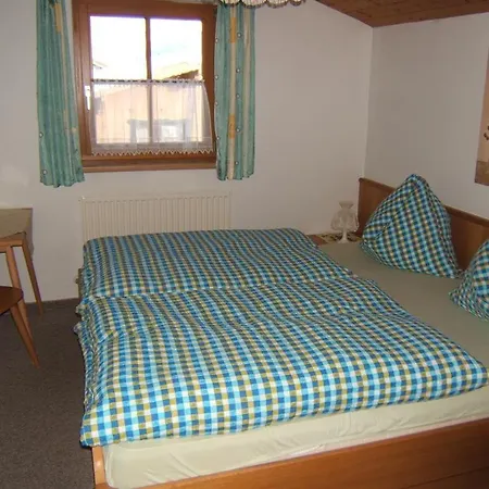 Lantgård Gaestehaus Glaagut - Familie Hain